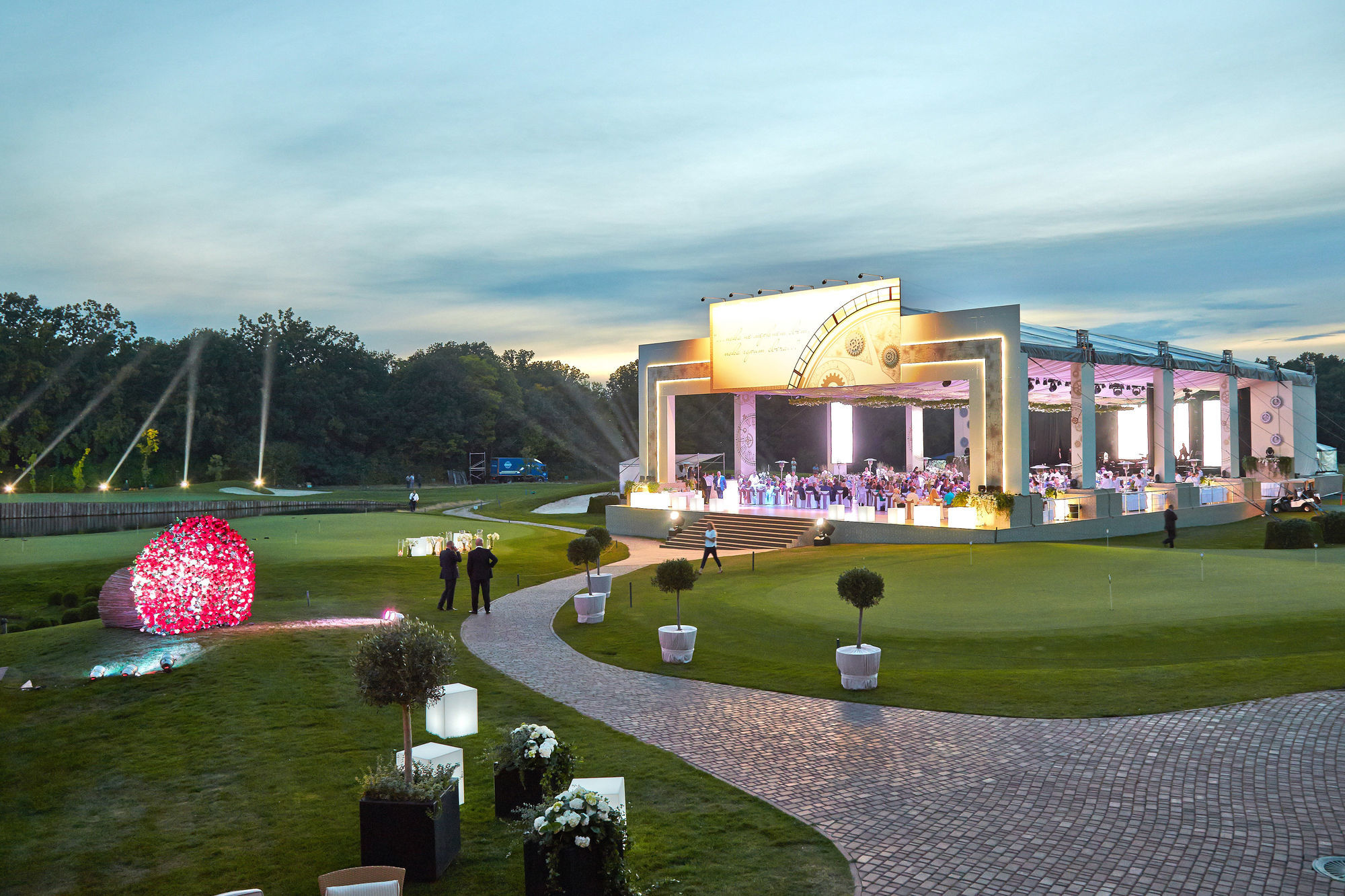 Superior Golf And Spa Resort Kharkov Ngoại thất bức ảnh