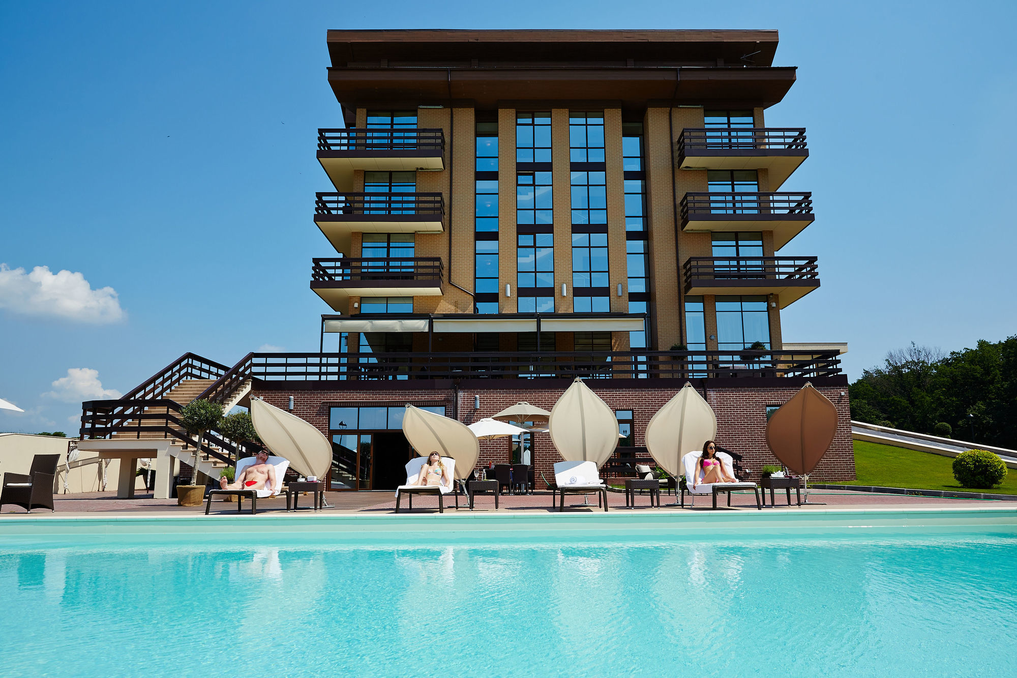 Superior Golf And Spa Resort Kharkov Ngoại thất bức ảnh