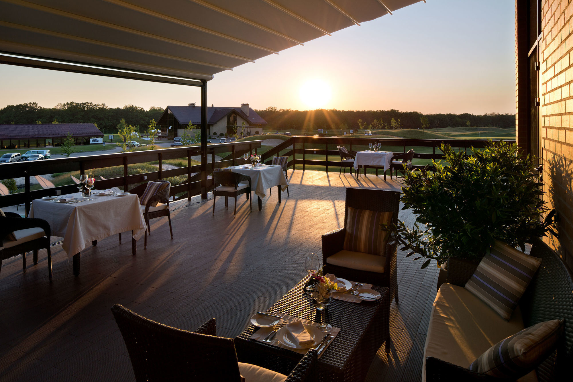 Superior Golf And Spa Resort Kharkov Ngoại thất bức ảnh