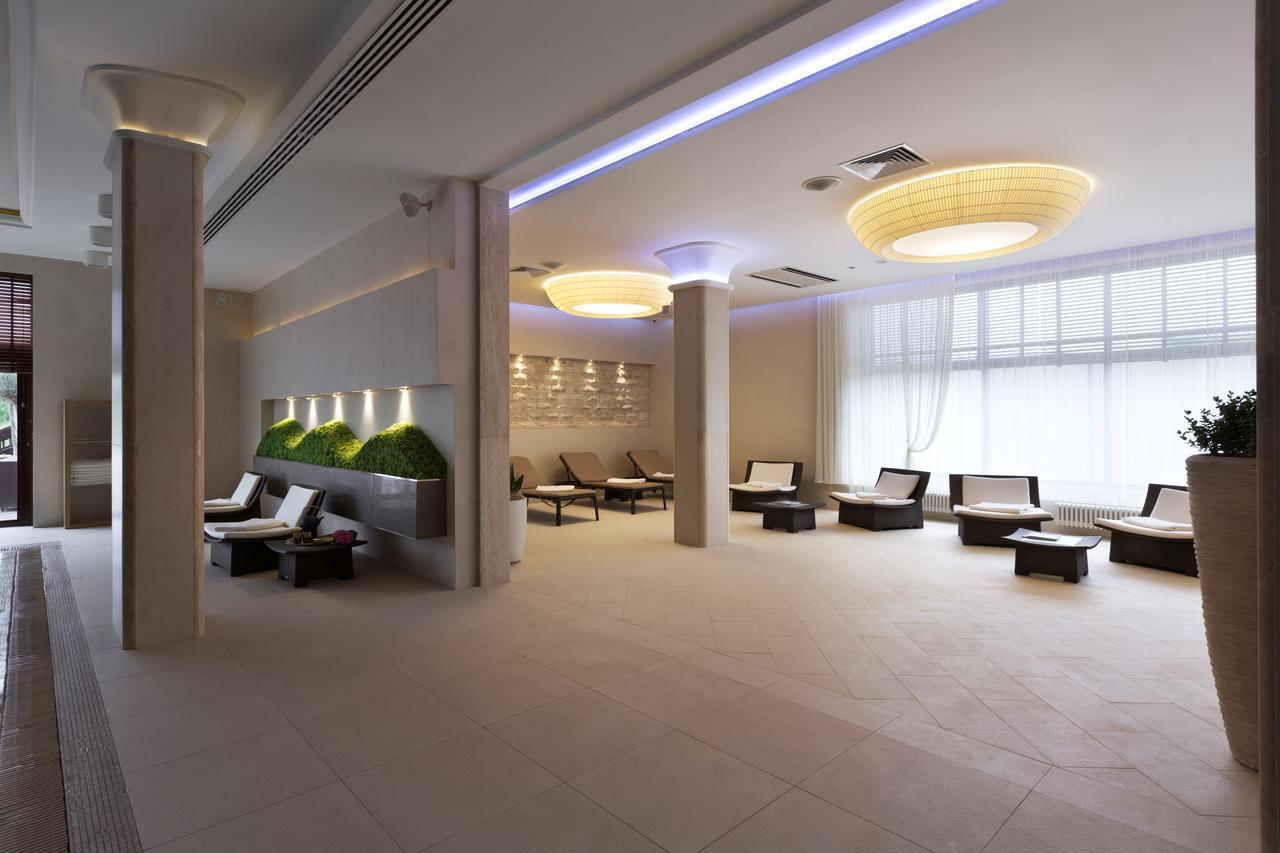 Superior Golf And Spa Resort Kharkov Ngoại thất bức ảnh