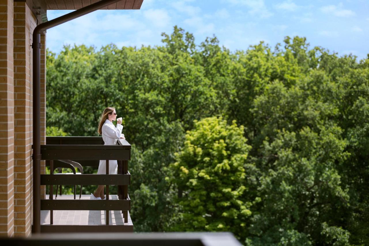 Superior Golf And Spa Resort Kharkov Ngoại thất bức ảnh