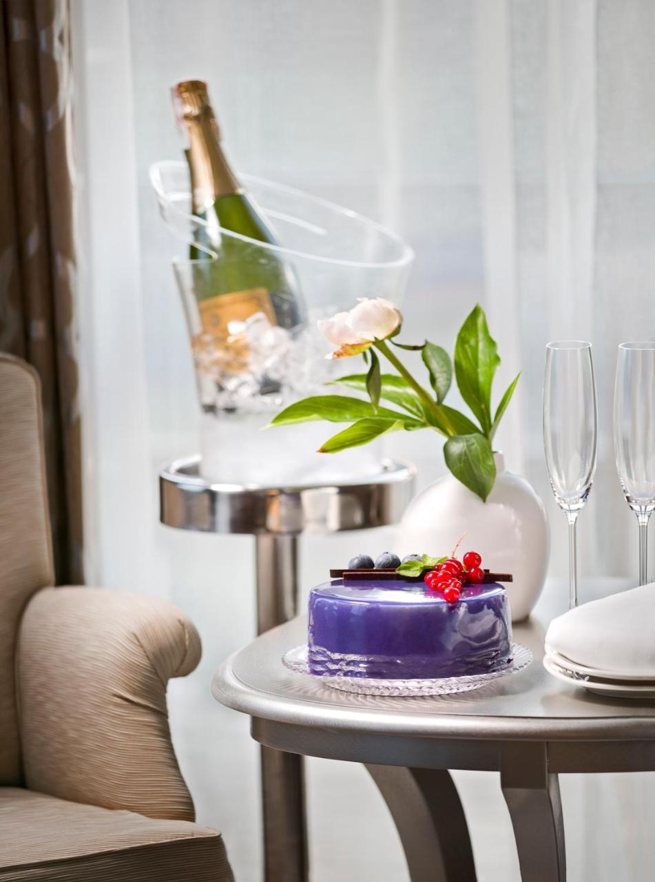Superior Golf And Spa Resort Kharkov Ngoại thất bức ảnh