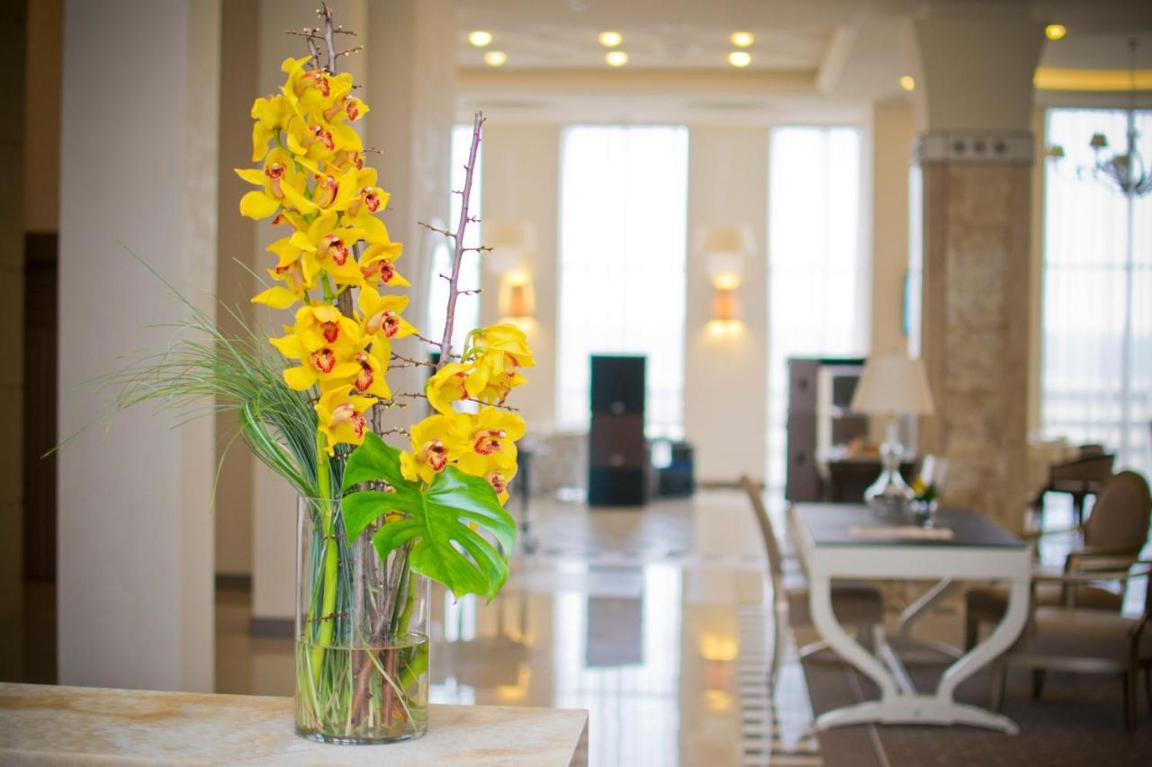 Superior Golf And Spa Resort Kharkov Ngoại thất bức ảnh